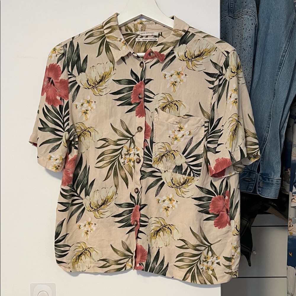 Urban Outfitters Neutral Hawaiian Button Down Shirt S